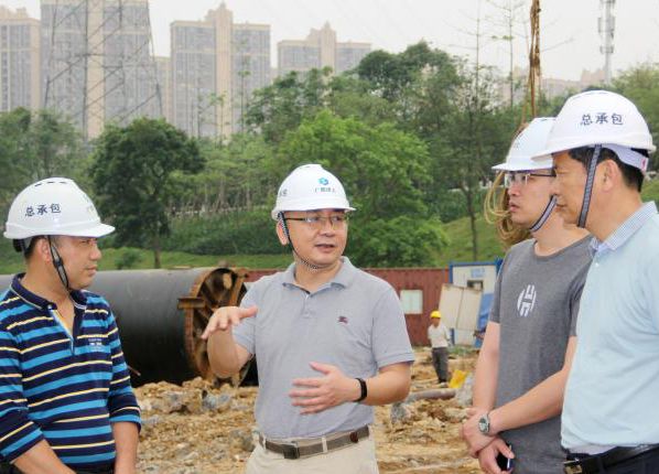 4陆烜到项目现场进行领导。王威海摄_700x466.JPG