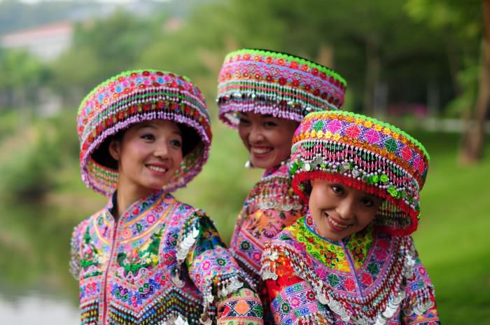 5.1摄影文章〖家姊妹花》获三等奖。贺英毅 摄-13607887212700.JPG