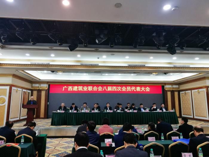 6.1陆烜代表公司作互换讲话。银燕 摄700.jpg