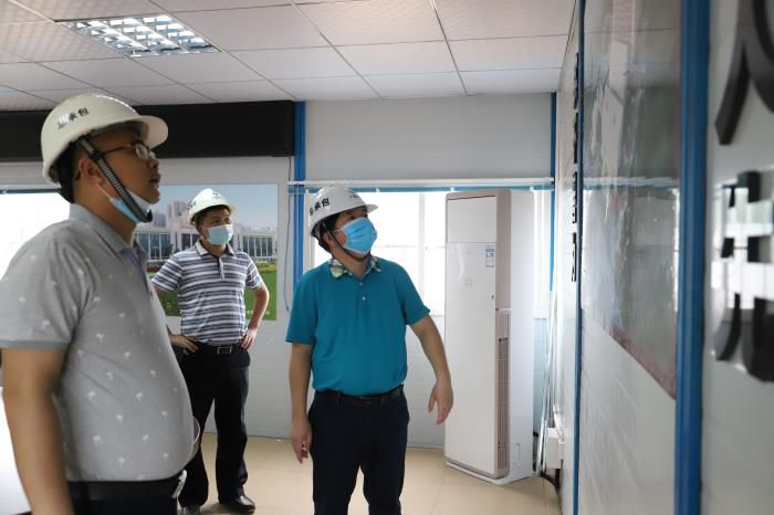 6.2钟隐士民医院项目查抄现场。侯健杰 摄700.JPG