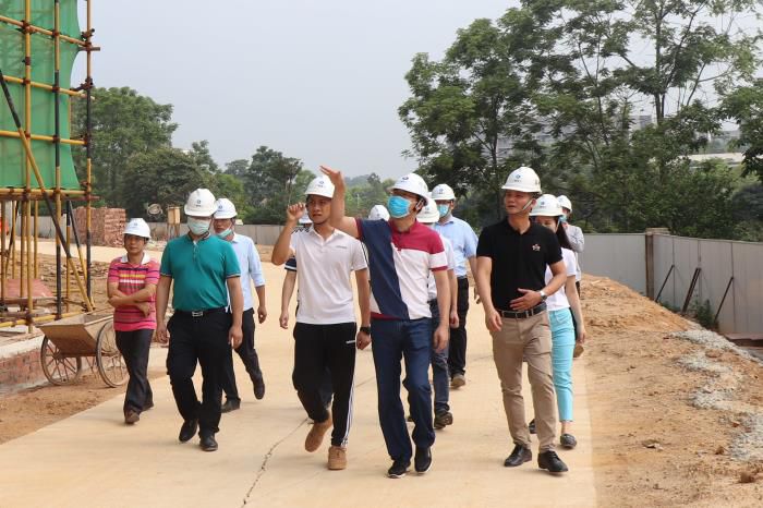 4.2查抄领导现场。 杨俊峰 摄700.jpg