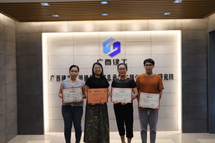 获奖幼我合影 周煜川 摄.jpg