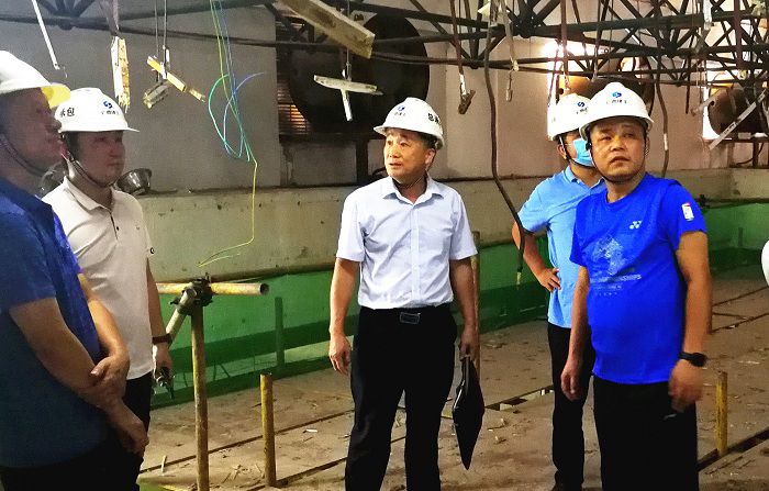 现场查抄领导。宋裕文  摄.jpg