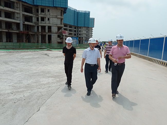 查抄现场。陆炳松 摄（建图）.jpg