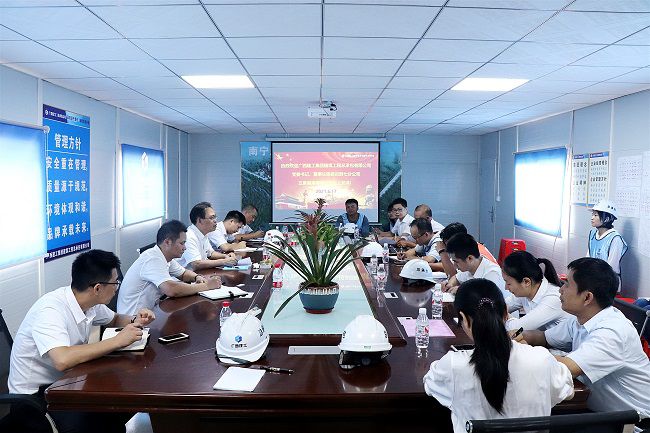 党课会议现场。 周煜川摄（建图）.jpg