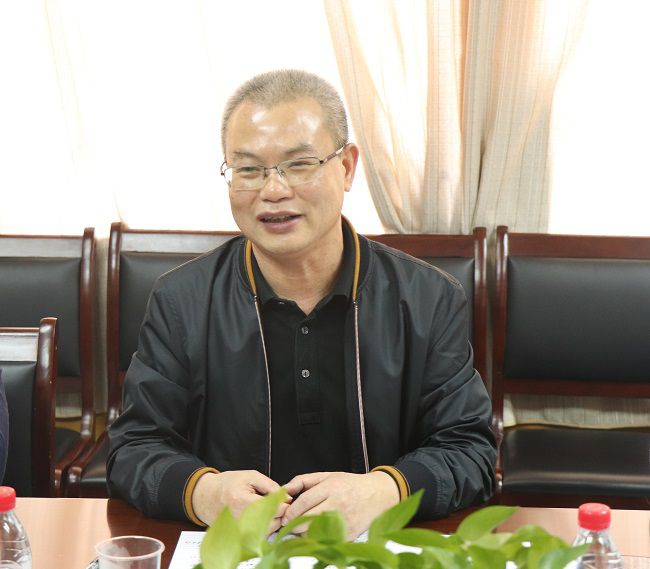 邓少新在会上作总结讲话。（建图） 周煜川 摄.jpg