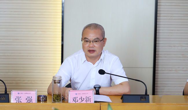 邓少新讲话。 郑诗宝 摄（建）.jpg