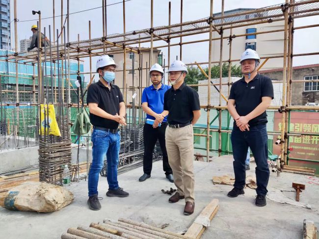 查抄现场。莫铠嫣 摄（建图）.jpg